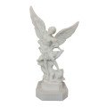 Statue de Saint Michel en albâtre
