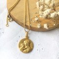 Médaille de la Vierge à l'Enfant de Botticelli 18 mm - plaqué or