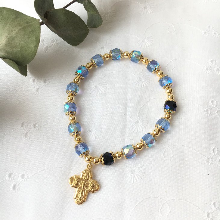 Bracelet doré et grains semi-cristal