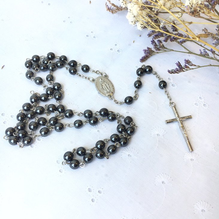 Chapelet Vierge Miraculeuse en hématites sur chaîne argentée