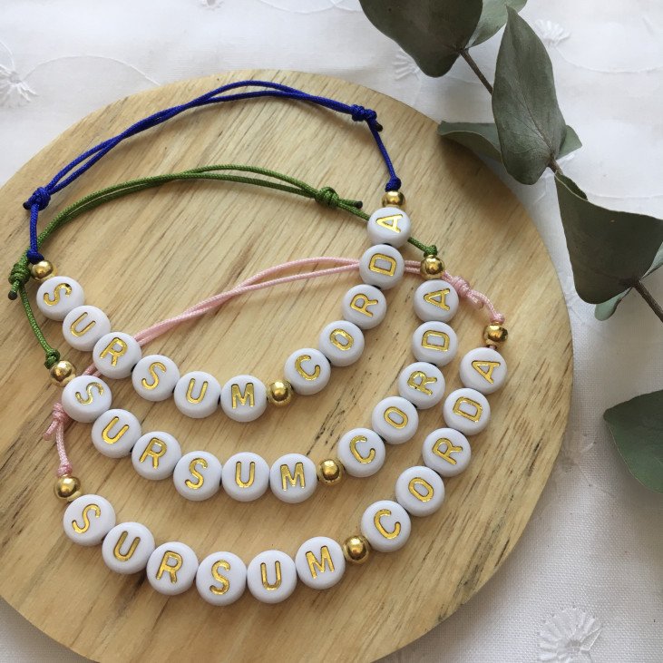 Bracelet petites lettres - Sursum Corda