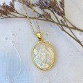 Médaille Vierge Miraculeuse en nacre - 22 mm