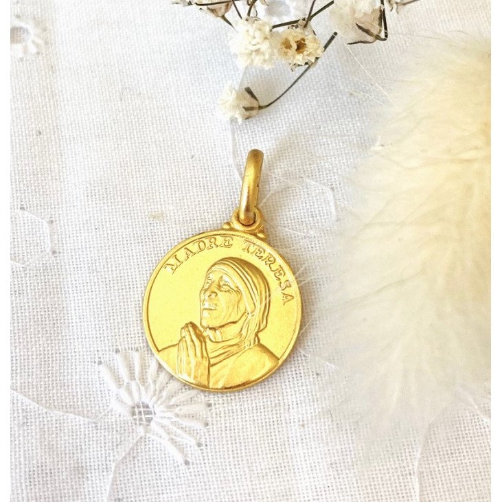 Médaille Sainte Mère Teresa 14 mm - Plaqué or