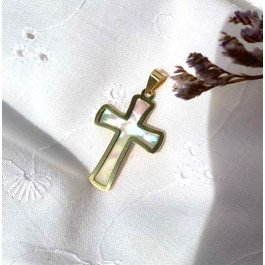 Croix en or et nacre