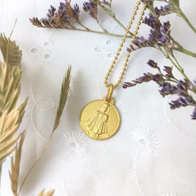 Médaille Enfant Jésus de Prague 16 mm - plaqué or