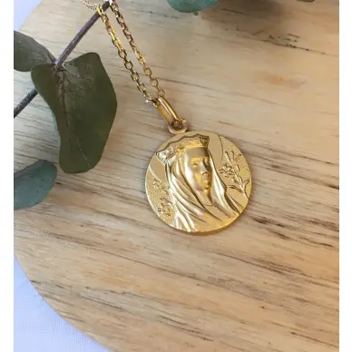 Médaille de la Vierge couronnée 20 mm en plaqué or