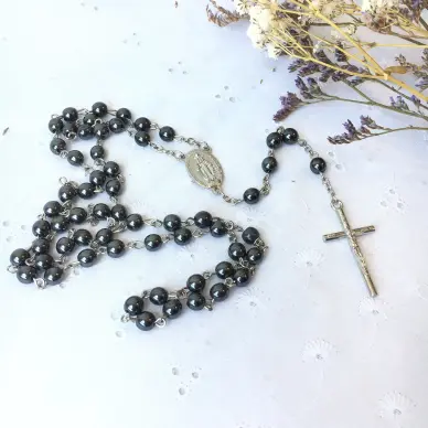 Chapelet Vierge Miraculeuse en hématites sur chaîne argentée