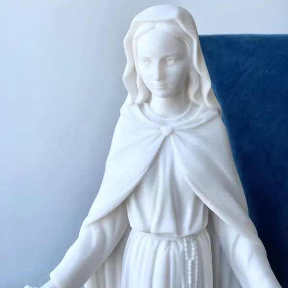 Statue Vierge de Tendresse en albâtre - 43 cm