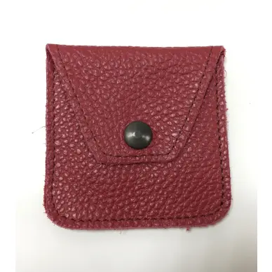 Etui en cuir bordeaux