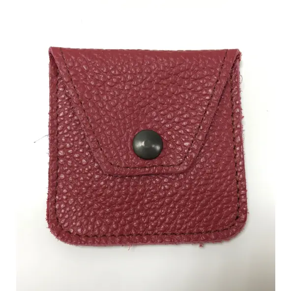 Etui en cuir bordeaux