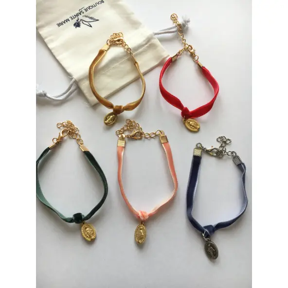 Bracelet en velours de la Médaille miraculeuse