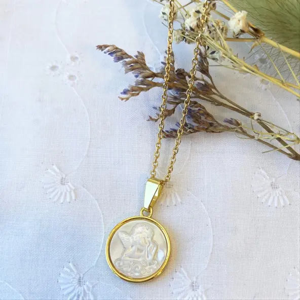 Médaille petit ange en nacre - 14 mm