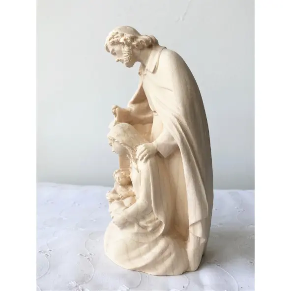 Statue Sainte Famille à la lanterne - bois naturel