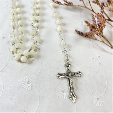 Chapelet en nacre - grains ronds