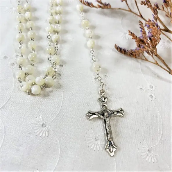 Chapelet en nacre - grains ronds