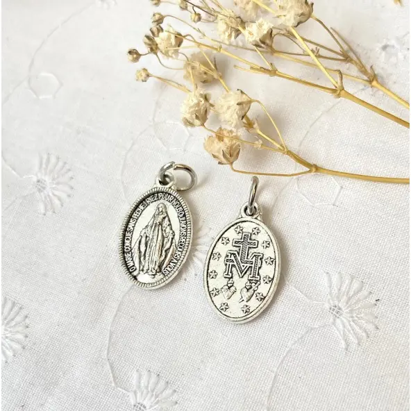 Médaille Miraculeuse en métal argenté - 17 mm