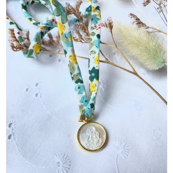 Collier en nacre mon ange