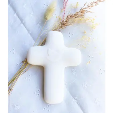 Croix Emany en albâtre - croix de la Paix