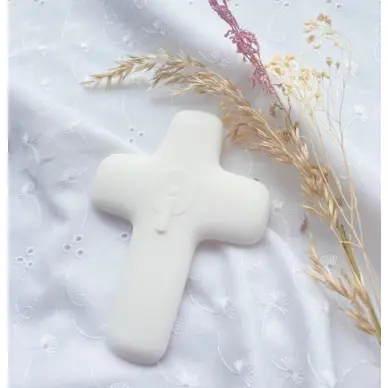 Croix Emany en albâtre - croix de la Lumière