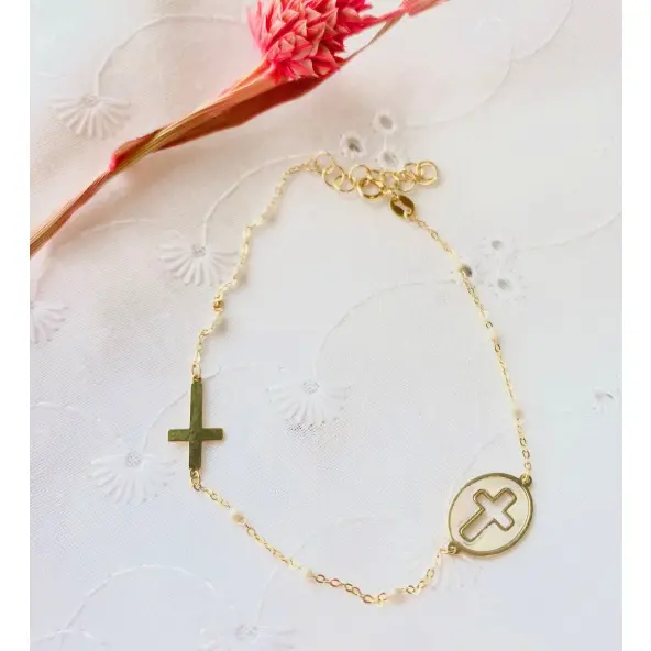 Bracelet religieux en or, nacre et email blanc