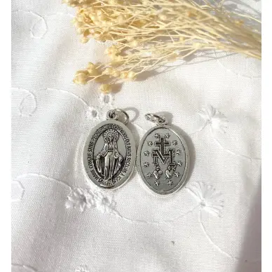 Médaille Miraculeuse 22 mm en métal argenté