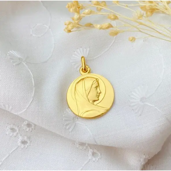 Médaille de la Vierge Marie classique en or 9 carats