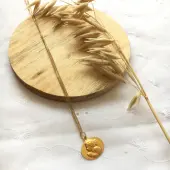 Médaille ovale Ange en prière en or 18 carats - 1