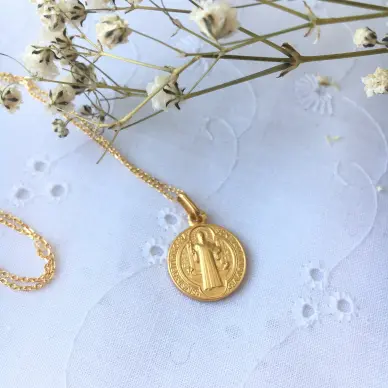 Médaille Saint Benoît - plaqué or