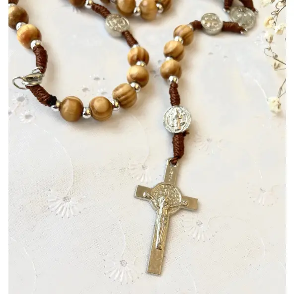 Chapelet Saint Benoit - Bois d'olivier - avec fermoir - 47 cm