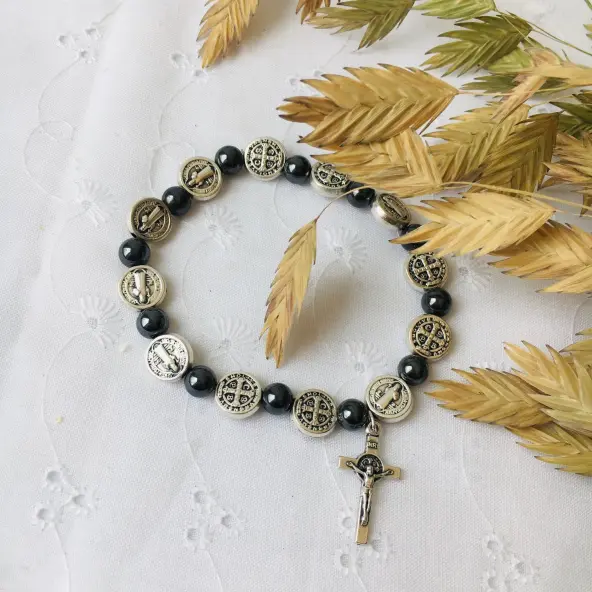 Bracelet Saint Benoit hématite