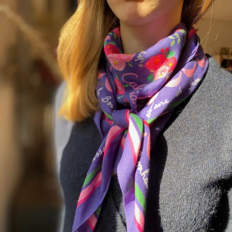 Grand foulard Vivre d'Amour violet 100 x 100 cm