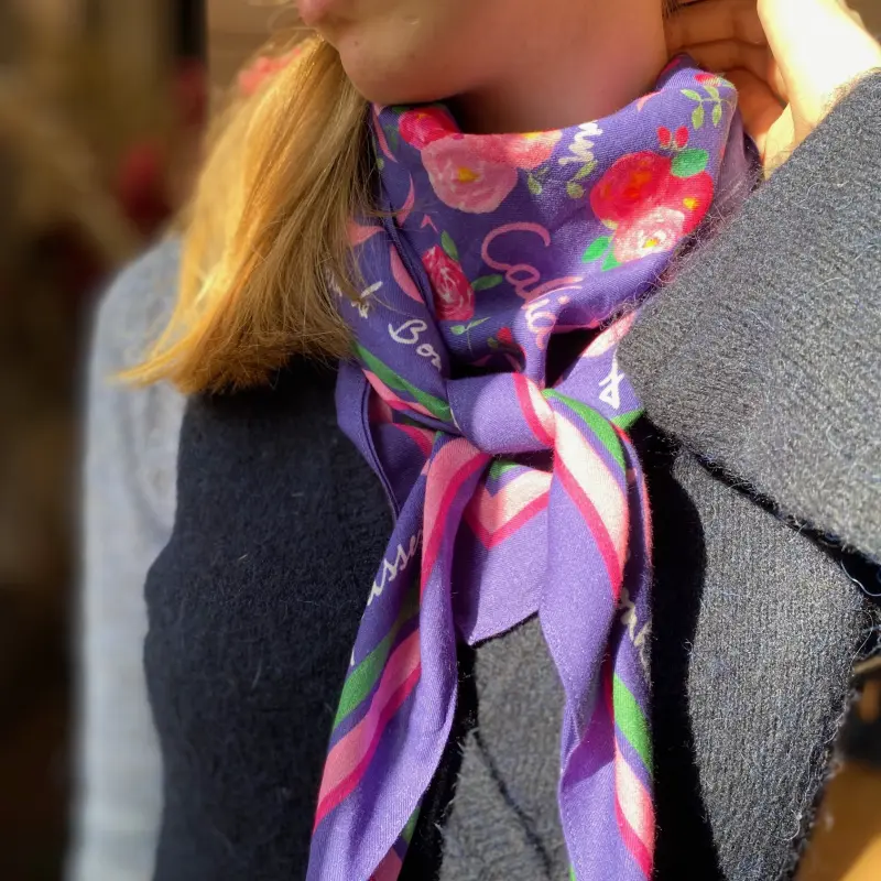Grand foulard Vivre d'Amour violet 100 x 100 cm