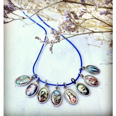 Médaille de saint - résine - 15 mm ou 25 mm