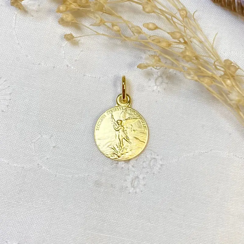 Médaille Saint Michel 14 mm - plaqué or