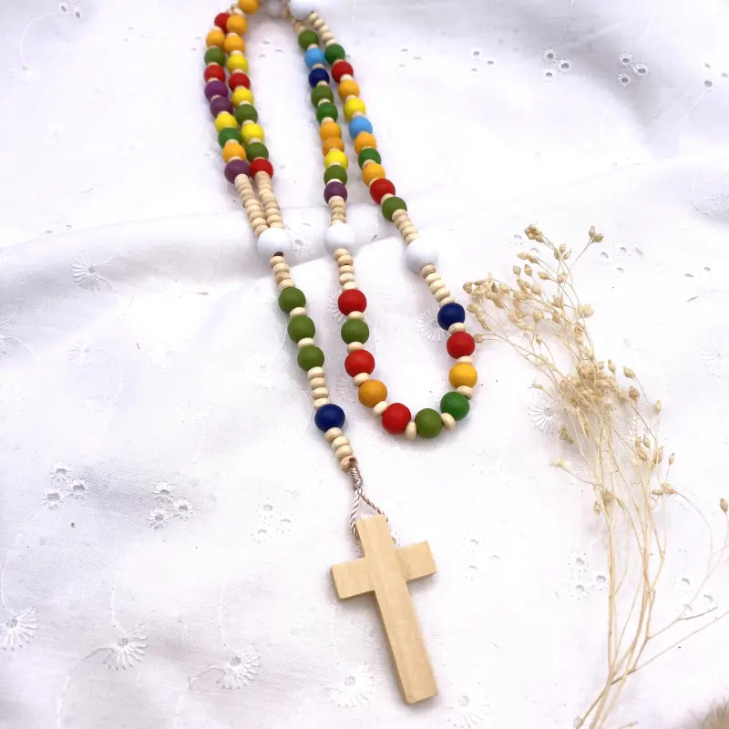 Chapelet multicolore en bois